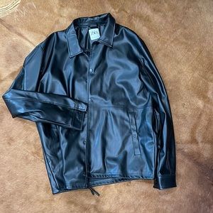 Brand new, never worn. Size extra large.